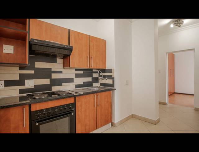 2 BEDROOM APARTMENT FOR SALE IN EASTLEIGH RIDGE